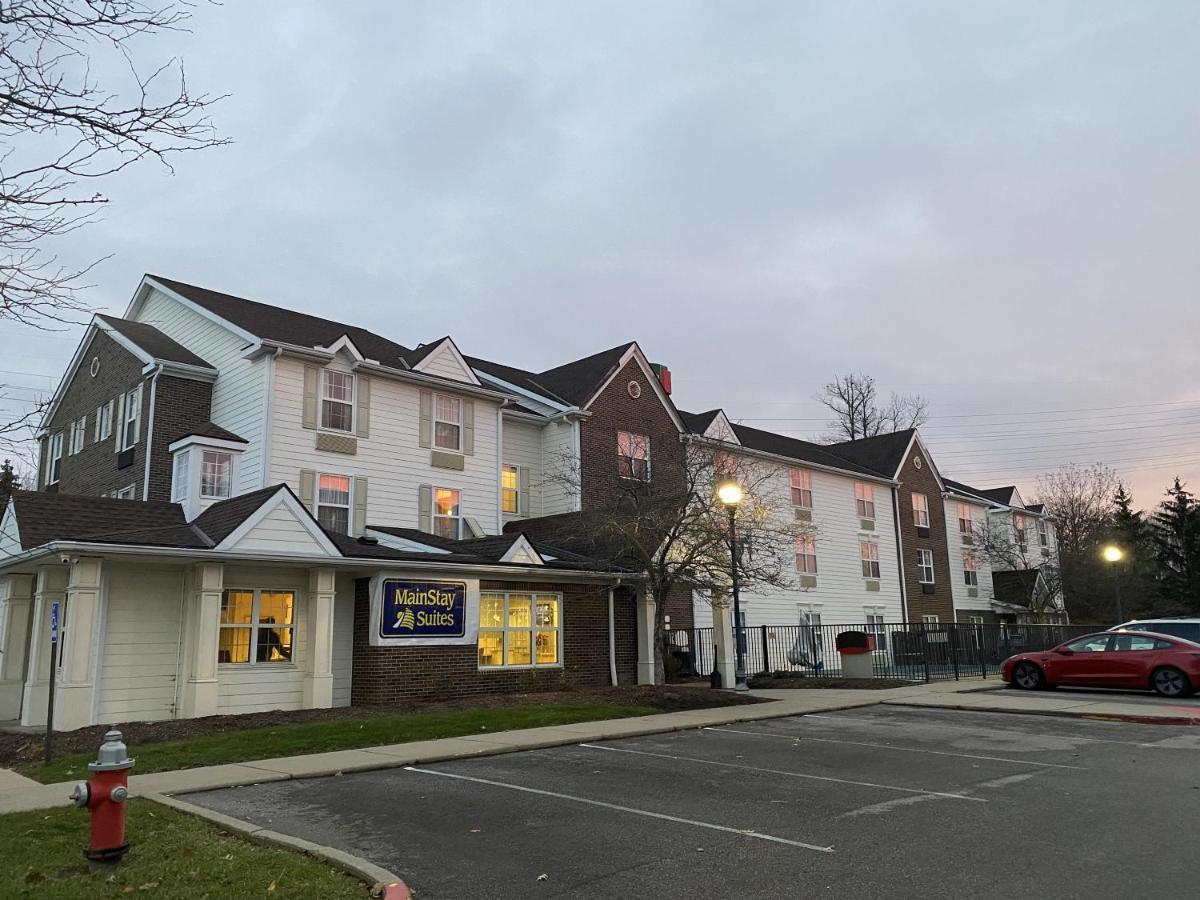 Mainstay Suites Middleburg Heights Cleveland Airport Exterior photo